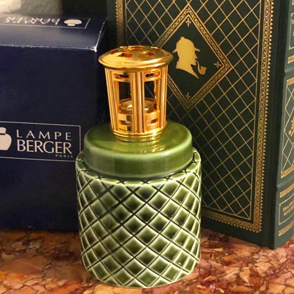 NWT LAMPE BERGER Fragrance Diffuser Ltd Ed LONGCHAMP Le Pliage Green